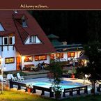 5. céges felajánlás: Kikapcsolódás a festői szépségű Noszvajon, a Nomád Hotelben